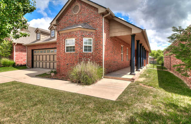 2044 Sq. Ft. Home- Gated Community with a Pool/Club House-Edmond Schools- Lawn Care Included Gallery 1