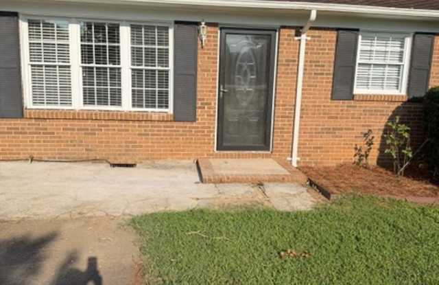 Home on Salem Church Road, Lincolnton NC For Rent Gallery 3