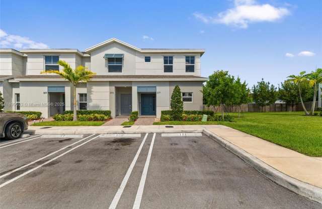 377 East Palm Drive photos photos