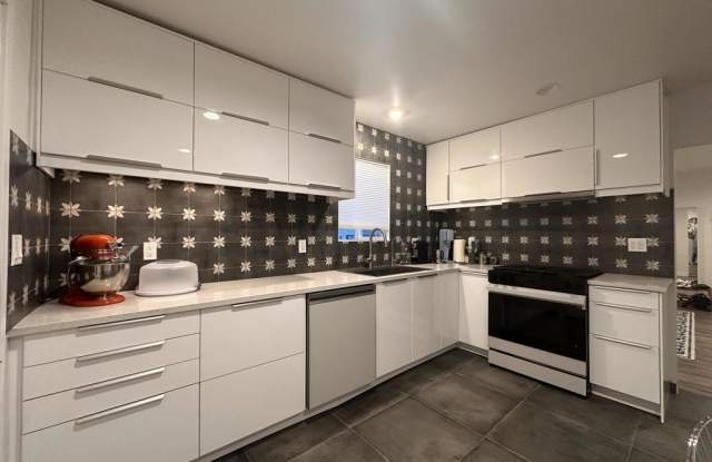 4043 W 159th Street photos photos