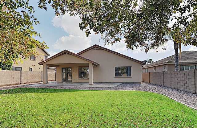 132 W RAVEN Drive Gallery 2