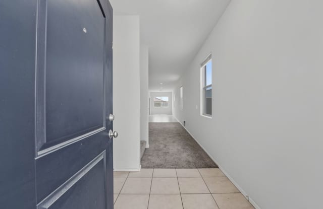 Tartesso Living | 4 Bed, Large Loft & Incredible Community Amenities Gallery 4