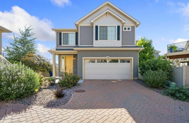 Modern Low-Maintenance Home in Thompson River Ranch with Abundant Amenities photos photos