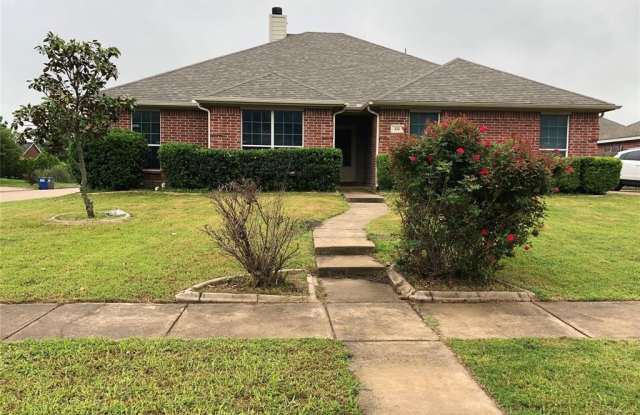 222 Richard Lane - 222 Richard Lane, Red Oak, TX 75154
