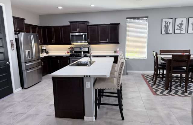 26028 W Matthew Dr Gallery 4