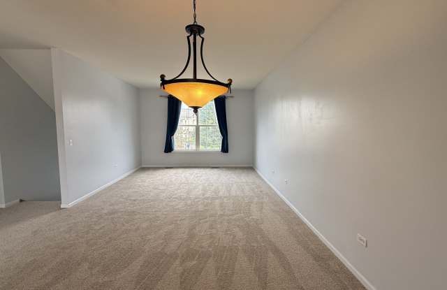 5305 Cobblers Crossing Gallery 2