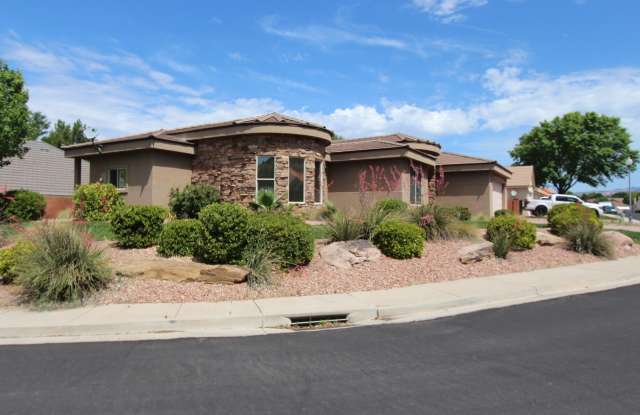 Spacious 3-Bed, 2-Bath Home with Open Floor Plan and Premium Amenities photos photos