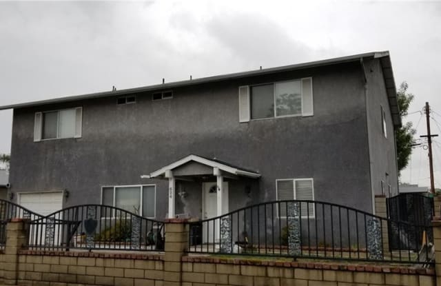 624 Jasmine Avenue - 624 Jasmine Avenue, Fullerton, CA 92833