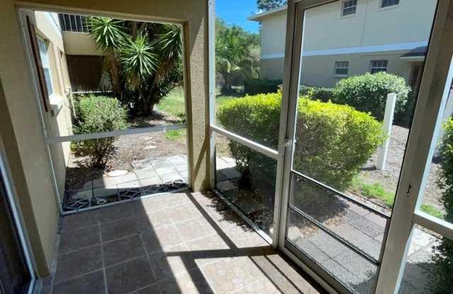 First Floor 3 bedroom Condo in Palm Bay Florida! Gallery 4