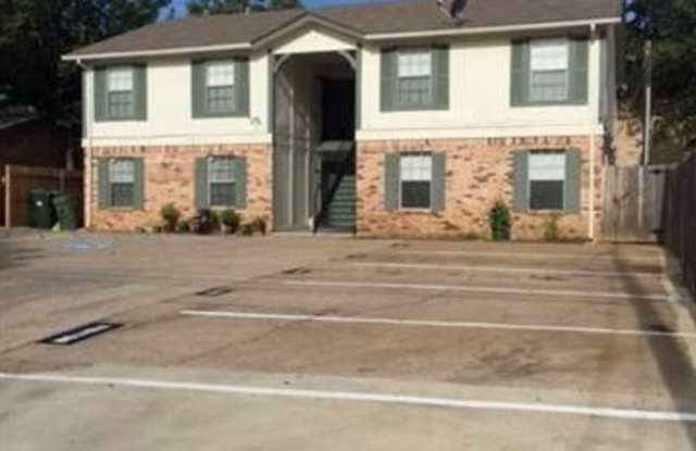 710 Truman Street - 710 Truman Street, Arlington, TX 76011