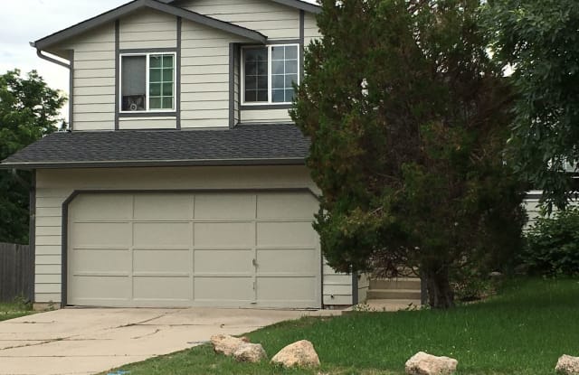 3827 Glenhurst ST - 3827 Glenhurst Drive, Colorado Springs, CO 80906