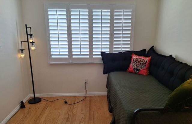 13336 Maxella Avenue photos photos
