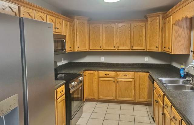 4 Bedroom, 2 Bath Gallery 4