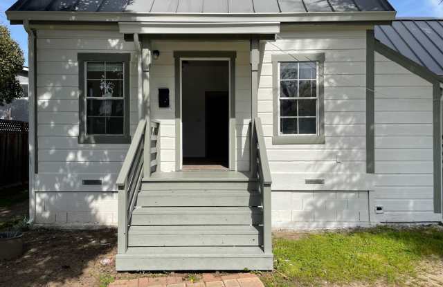 Check out the virtual tour! Gallery 4