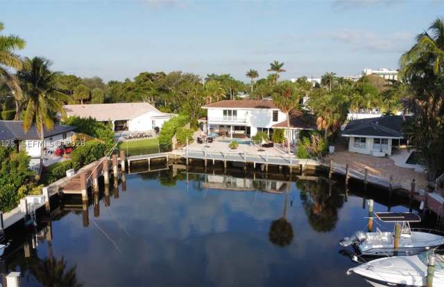 2908 Bayview Dr Gallery 2