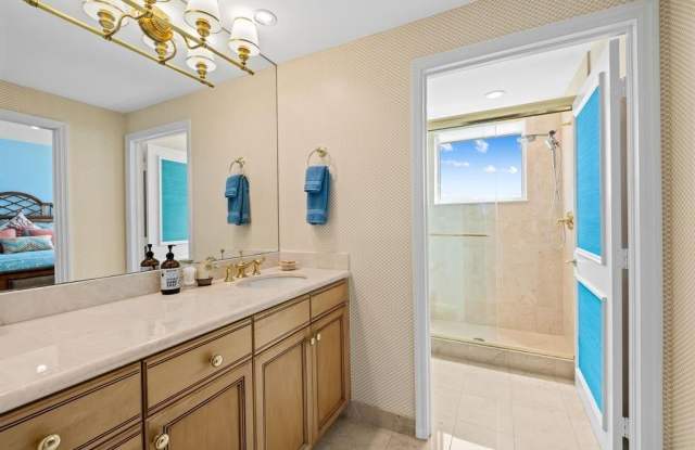 3055 Harbor Drive photos photos