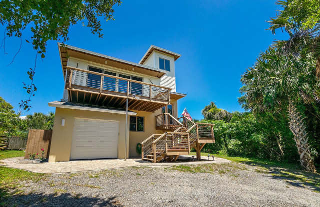 716 N Daytona Avenue - 716 North Daytona Avenue, Flagler Beach, FL 32136