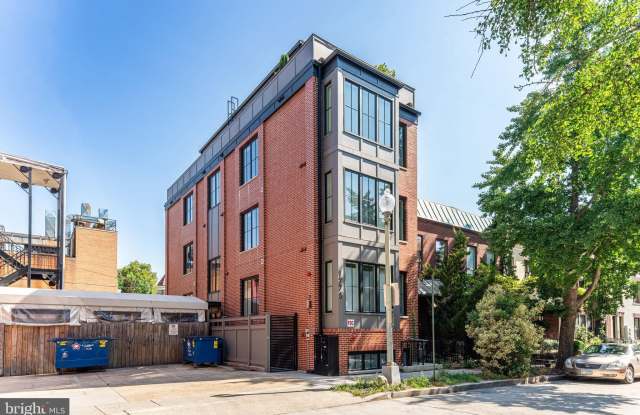 1775 SWANN ST NW photos photos