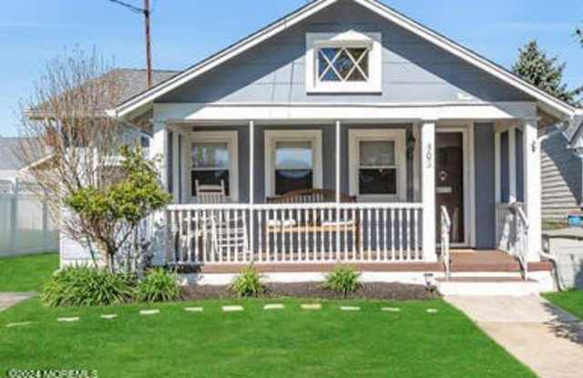 305 8th Avenue photos photos
