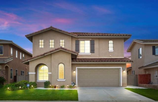 Beautiful Winchester 4-Bedroom  Home! photos photos