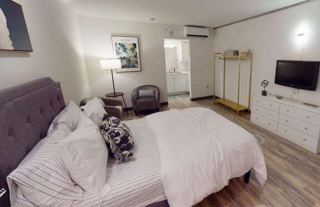 Acadian Crossing/Utilities Included Gallery 2