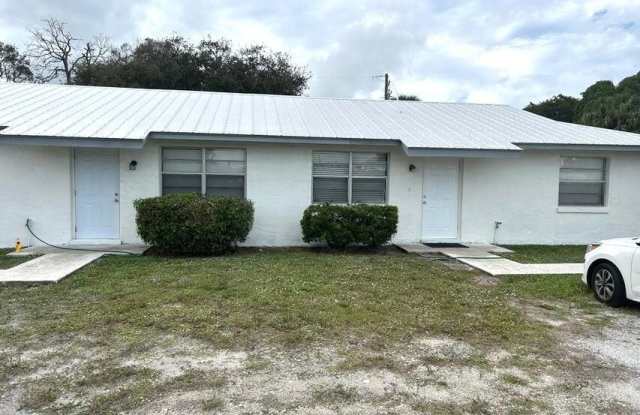 2727 Cherokee Avenue - 2727 Cherokee Avenue, Fort Pierce North, FL 34946