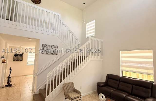 23343 SW 116th Ct Gallery 3