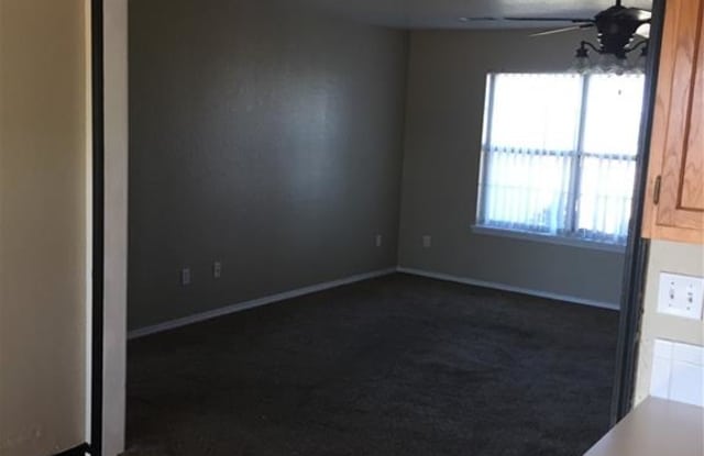 106 Foothill  DR Gallery 3
