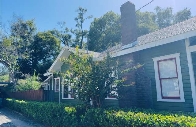 209 N MILLS Avenue Gallery 2