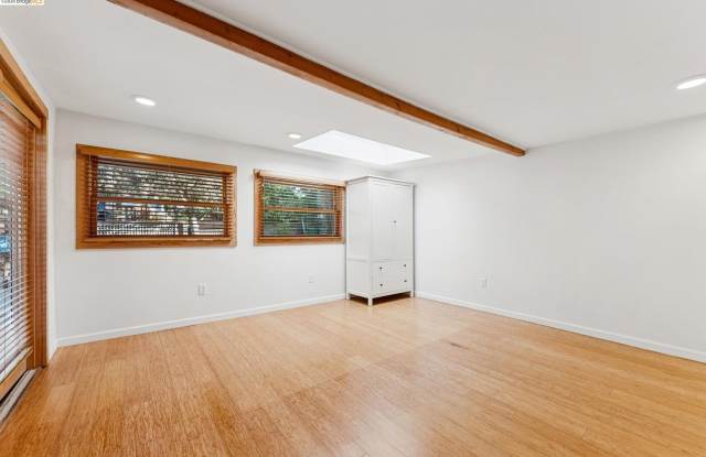 2112 Mckinley Ave Unit D4 Gallery 2