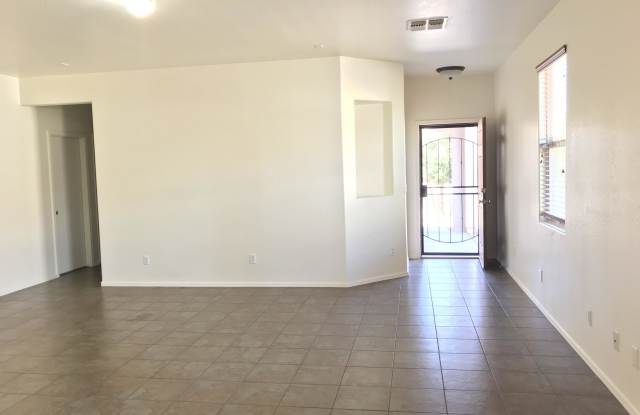 7323 W ST CHARLES Avenue Gallery 2