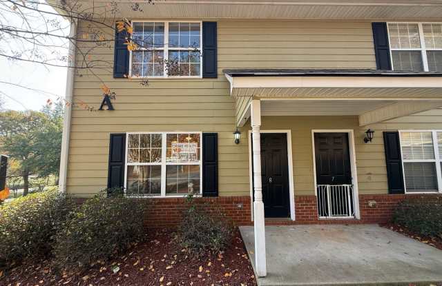 Convenient West Athens 2BD/2.5BA Townhome Minutes from UGA photos photos