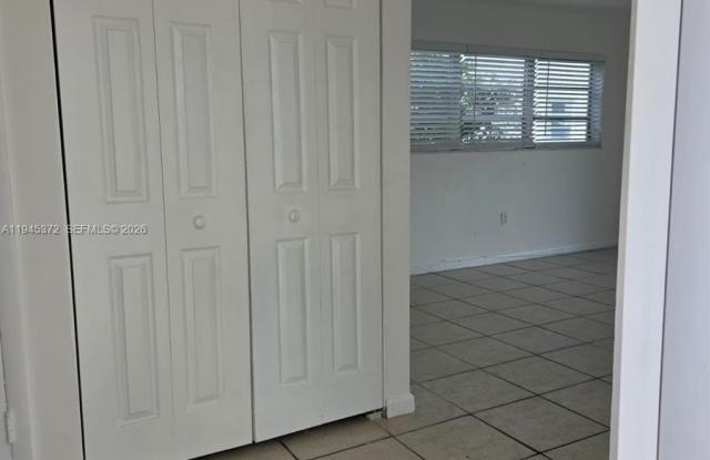 7680 SW 82nd St photos photos