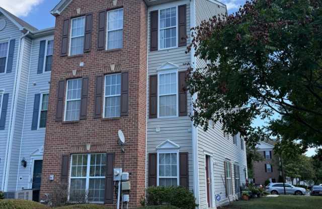 3801 ELMCREST Lane Gallery 2