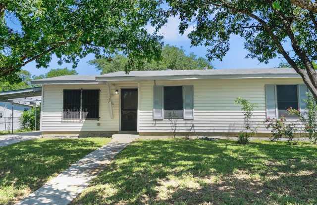 Cute 3 bedroom- 1 bath home ready for move-in. photos photos