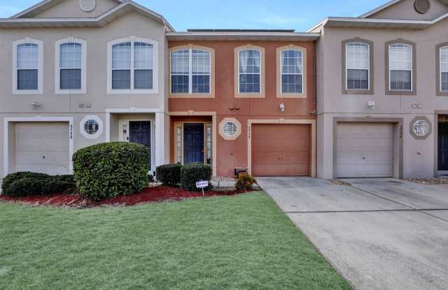 3 bedroom/ 2.5 bathroom townhome on the Northside! photos photos