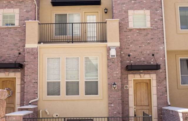 1100 Rockhurst Drive Unit B - 1100 Rockhurst Drive, Highlands Ranch, CO 80129