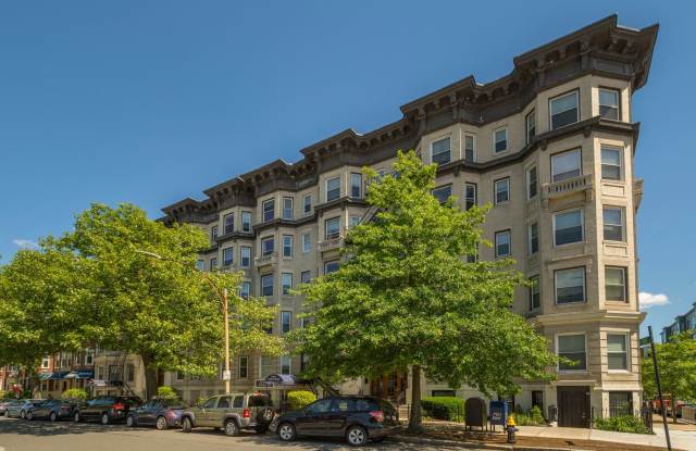 2 bed in the heart of Allston Gallery 3