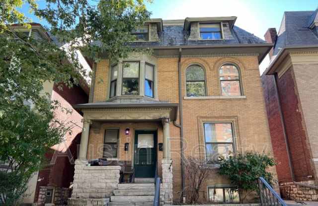 4390 McPherson Ave. photos photos