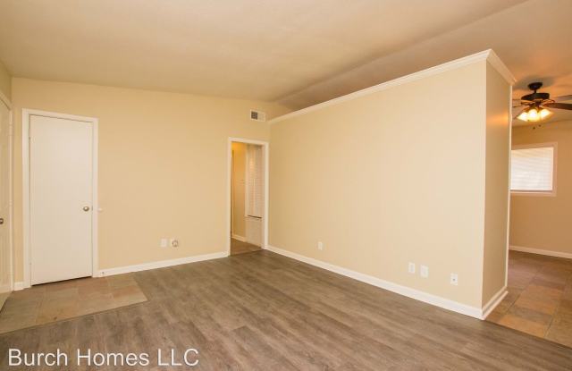 3301 Kingsbury Gallery 3