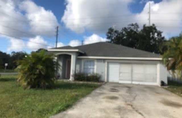 3 Bedroom 2 Bath Home For Rent at 602 Bobcat Lane Kissimmee, Fl. 34759 - 602 Bobcat Lane, Poinciana, FL 34759