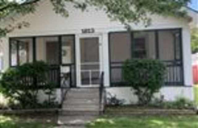 1813 Delaware Street photos photos