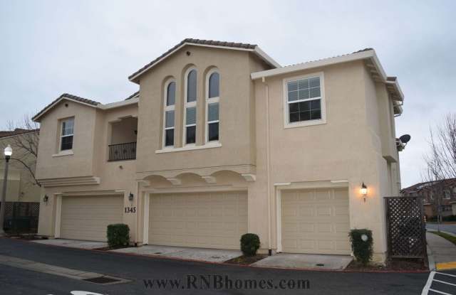 1345 Incline Drive Unit 1 Gallery 1
