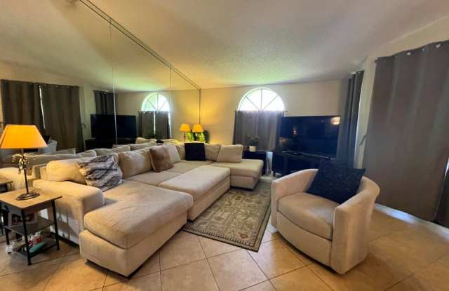 5258 Europa Drive photos photos