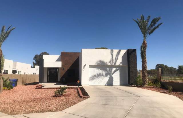 Beautiful Home on the Somerton Golf Course! photos photos