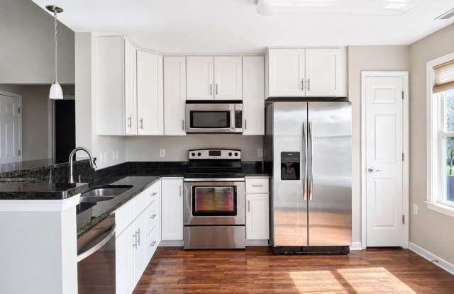 1280 CONSTITUTION CT Gallery 1