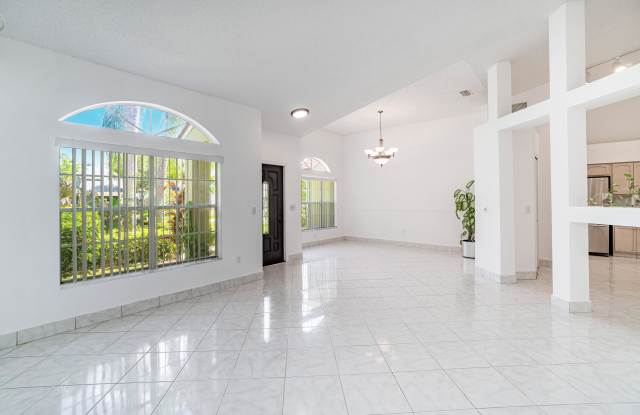 12980 Meadowbreeze Drive Gallery 4