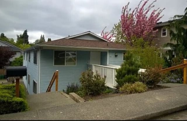 5215 38th Ave SW photos photos