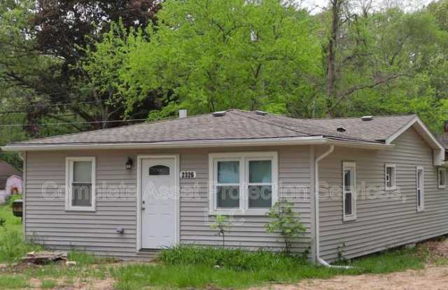 2326 Hickory St. Gallery 1