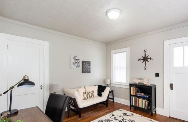 3 Bed 1 Bath in East Point! Gallery 3